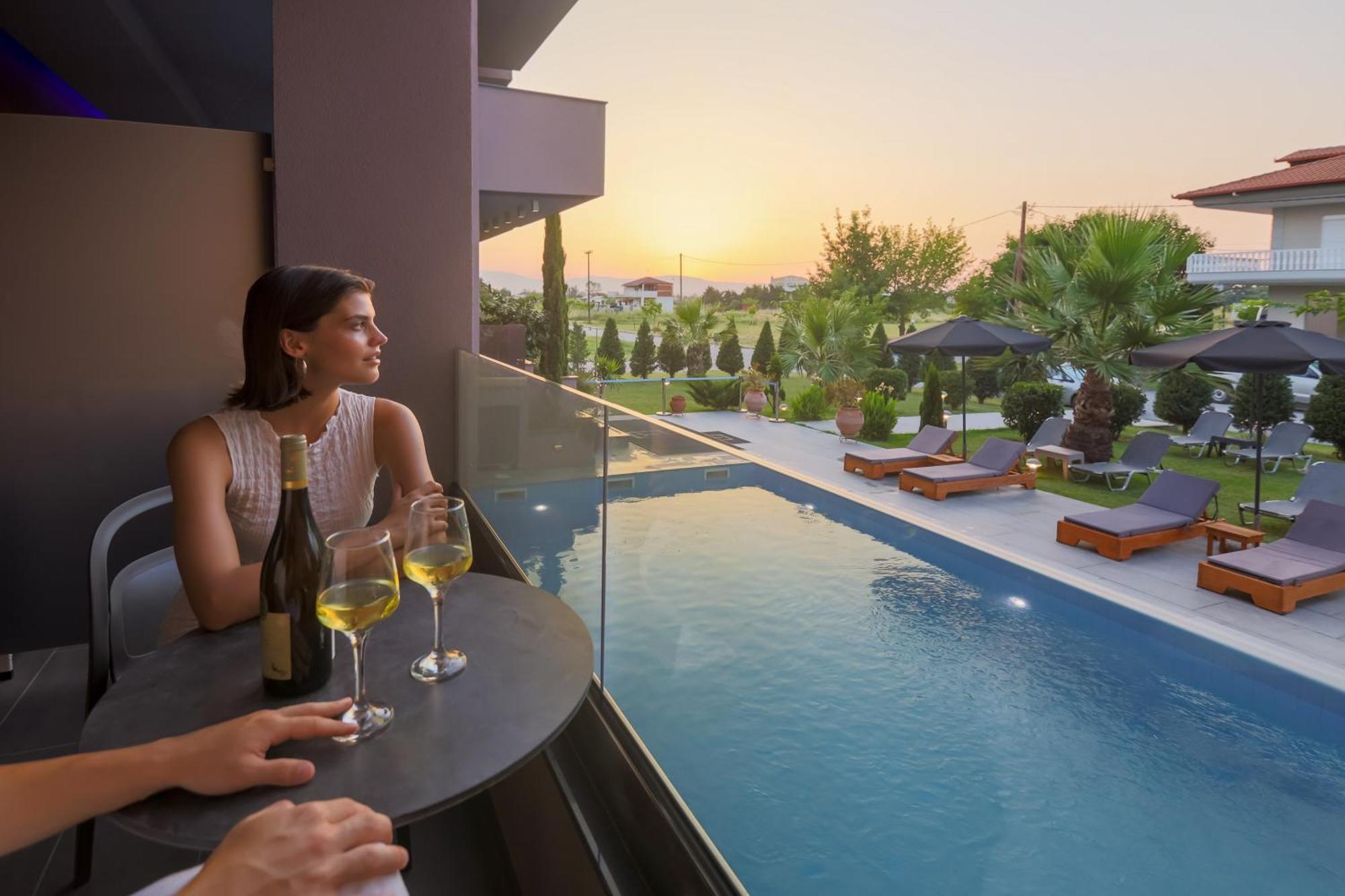 Hotel Yakinthos Paralía Kültér fotó