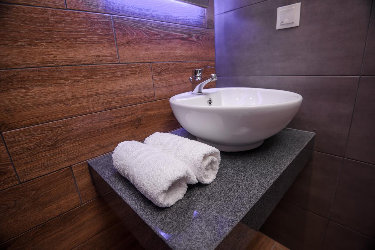Hotel Yakinthos Paralía Kültér fotó