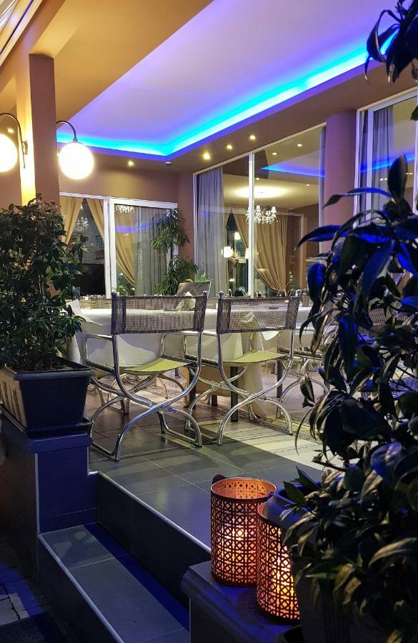 Hotel Yakinthos Paralía Kültér fotó